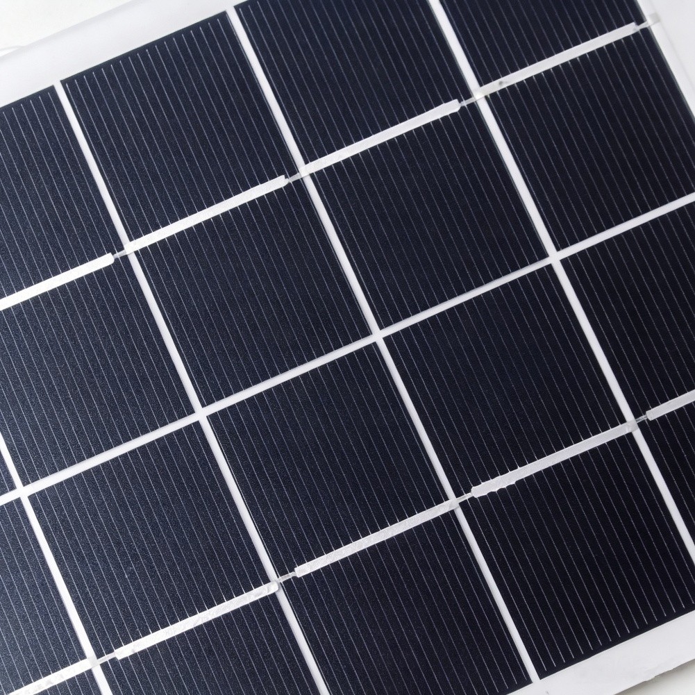لوحة شمسية USB بقدرة 5 فولت و3 - مراجعة Jinko Solar Panel Cheetah وسعره